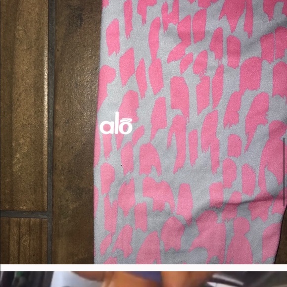 Pink ALO leggings - Picture 6 of 6